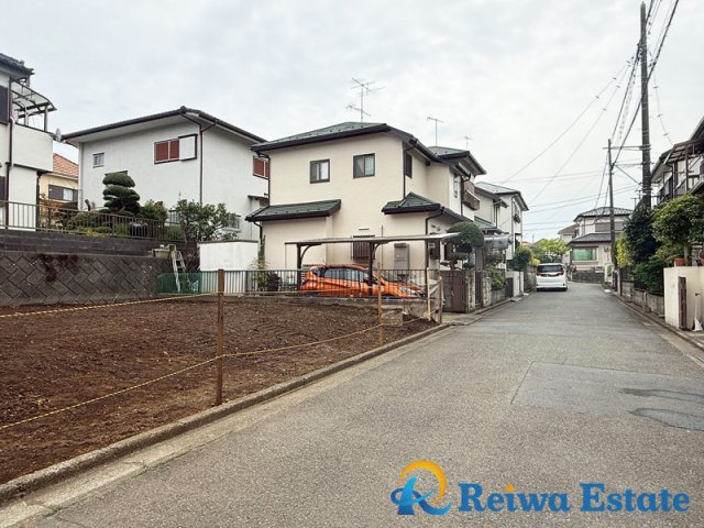 新築戸建　高座郡寒川町宮山　の前面道路含む現地写真