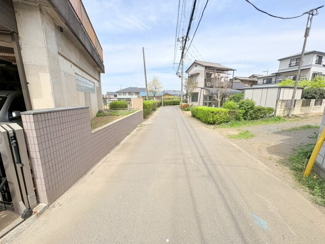 川越市かし野台2丁目　建築条件なし売地　西武新宿線『南大塚駅』徒歩15分　【大東西小学区】の前面道路含む現地写真