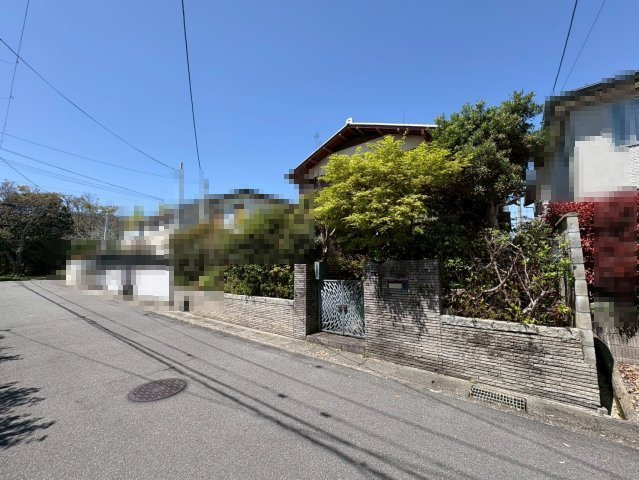【成約済】京都市西京区大原野西竹の里町一丁目の前面道路含む現地写真|解体更地渡し相談可（更地渡しの場合、売買価格2980万円）
