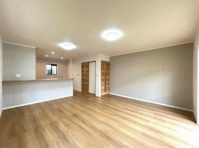 神和台３丁目　中古戸建の居間・リビング