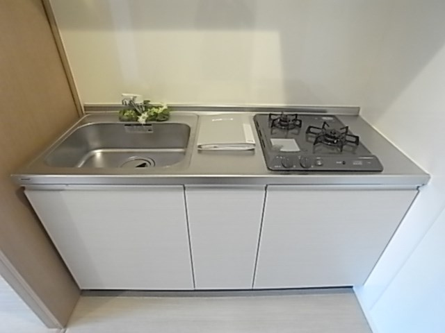 エルスタンザ塚口本町のキッチン|コンパクトなキッチンで掃除もラクラク