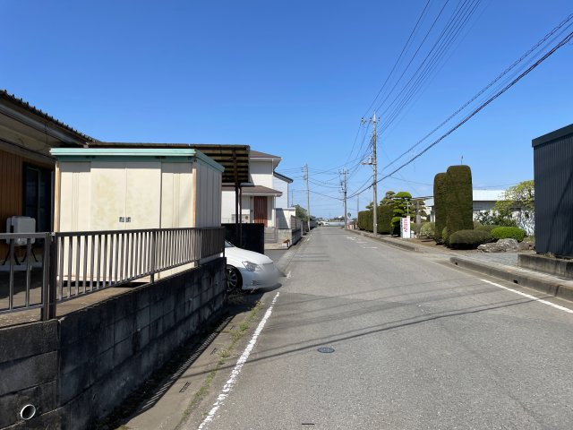 【前面道路含む現地写真】 | 深谷市人見　中古戸建