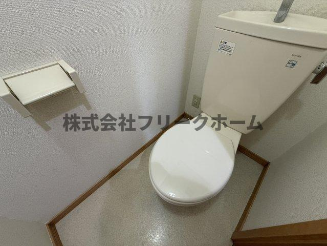 武蔵野市吉祥寺南町１丁目のアパートのトイレ