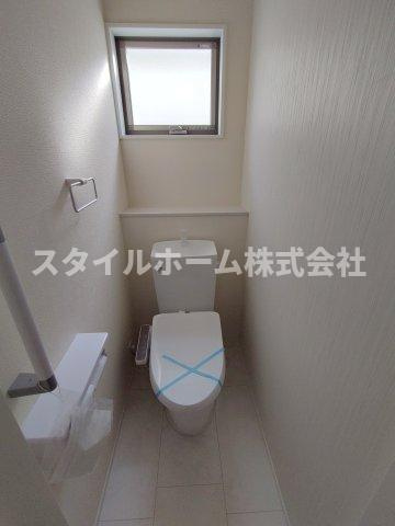 御津町上佐脇屋敷貸家のトイレ