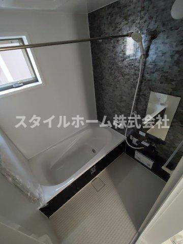 御津町上佐脇屋敷貸家の浴室