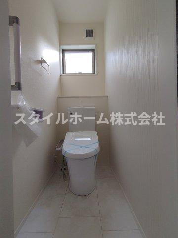 御津町上佐脇屋敷貸家のトイレ