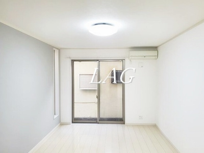 【居間・リビング】 | プリモフィオーレ | 洋室のお部屋です。