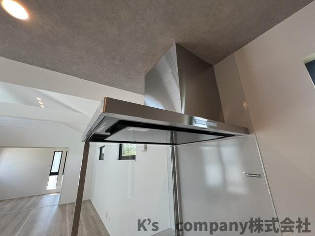 茅ヶ崎市中島　新築戸建　1号棟のキッチン|レンジフード♪