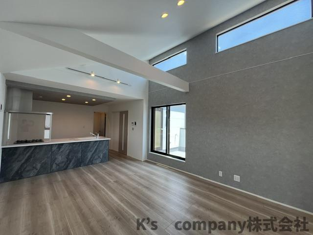 茅ヶ崎市中島　新築戸建　1号棟の居間・リビング|2階リビングルーム◇◇開放感があります◇