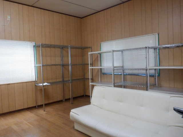 富浦町深名倉庫の洋室