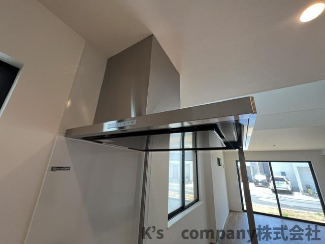 茅ヶ崎市中島　新築戸建　2号棟のキッチン|レンジフード♪