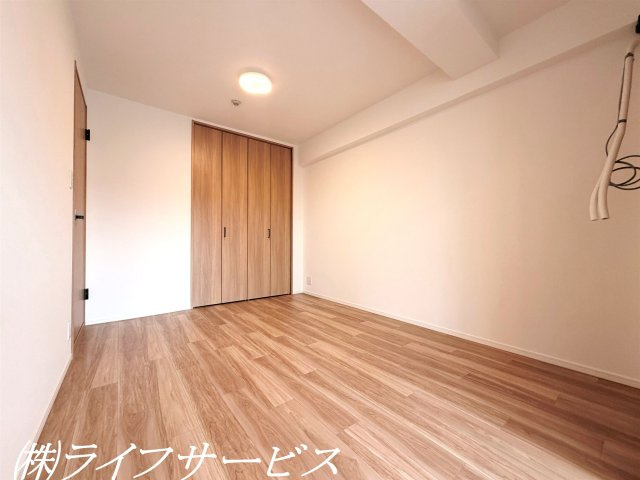 【洋室】 | ユニライフ北大阪２号棟 | 洋室5.8帖/クローゼット有！嬉しいエアコン先行配管済！