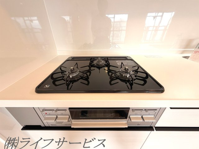 【キッチン】 | ユニライフ北大阪２号棟 | グリル/３口ガスコンロでお料理も楽々