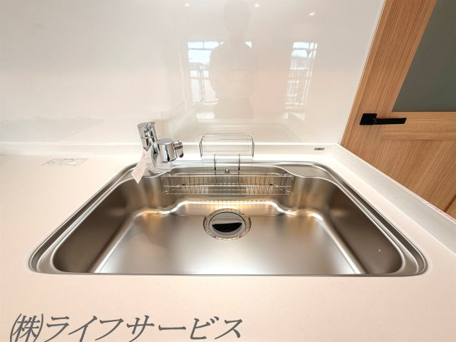 【キッチン】 | ユニライフ北大阪２号棟 | キッチンシンク／浄水機能付水栓搭載