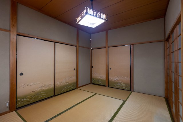 御津町苅屋中古戸建のダイニング|広い