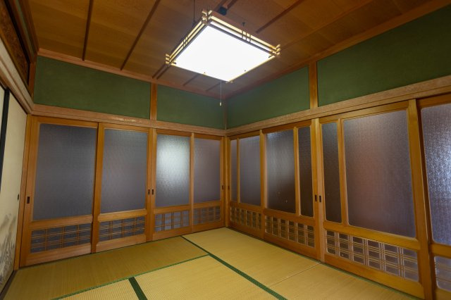 御津町苅屋中古戸建の和室|続きの間の和室