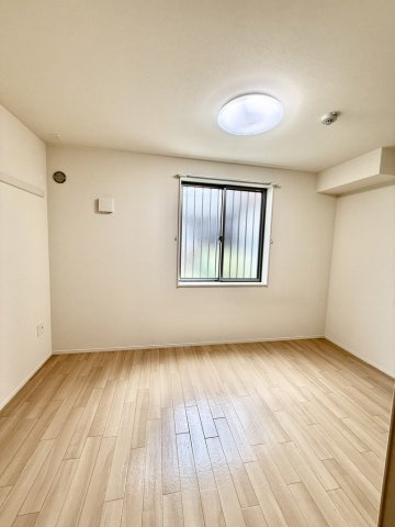 リヴィエール尼崎の寝室