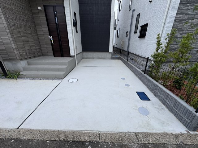 松戸市新松戸６丁目新築戸建【新松戸南小学校：4分】の駐車場|C号棟駐車スペース