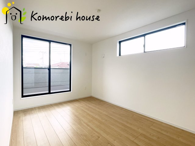 さいたま市見沼区南中丸　17期　新築一戸建て　KEIAI GRACE　01の寝室|落ち着いた色調の寝室です