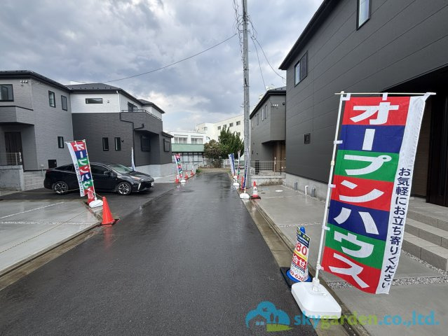 秦野市戸川第3　新築戸建　全5棟4号棟の前面道路含む現地写真