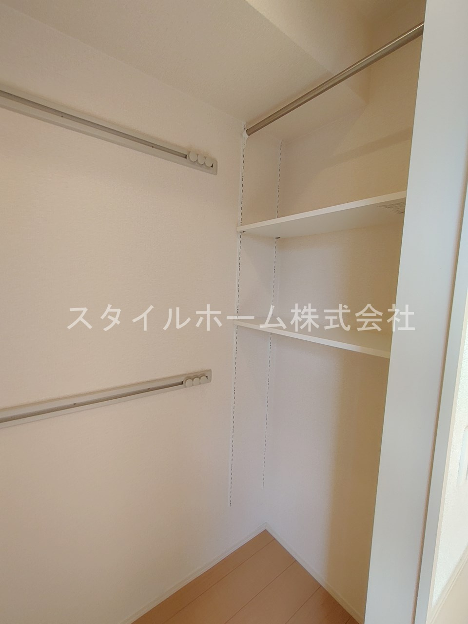 リバーサイド中部Bの収納