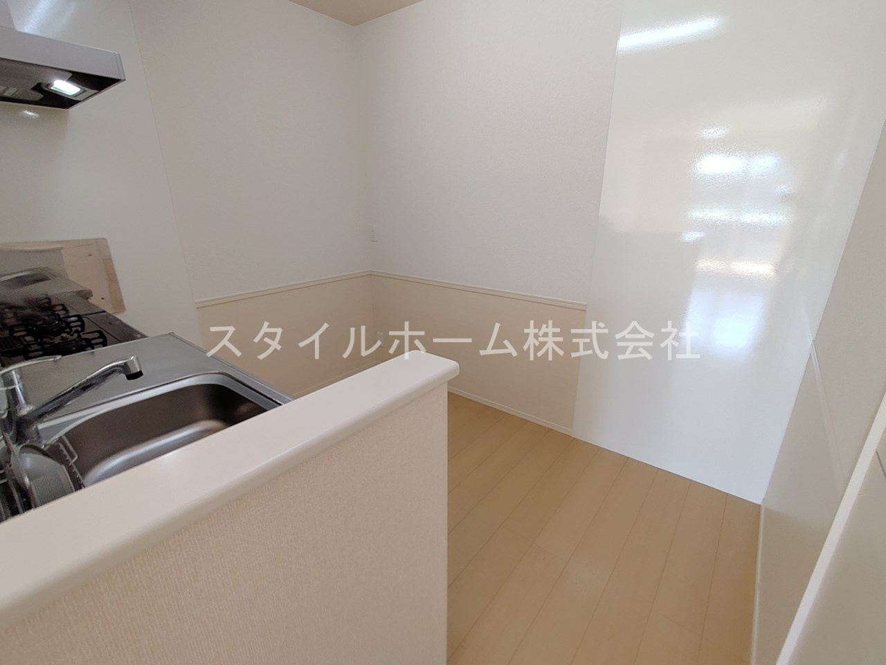 リバーサイド中部Bのキッチン