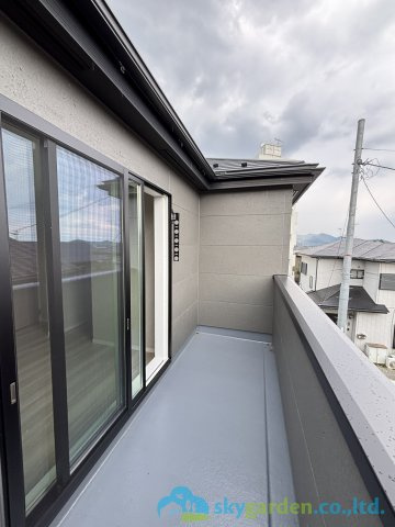 秦野市戸川第3　新築戸建　全5棟3号棟のバルコニー