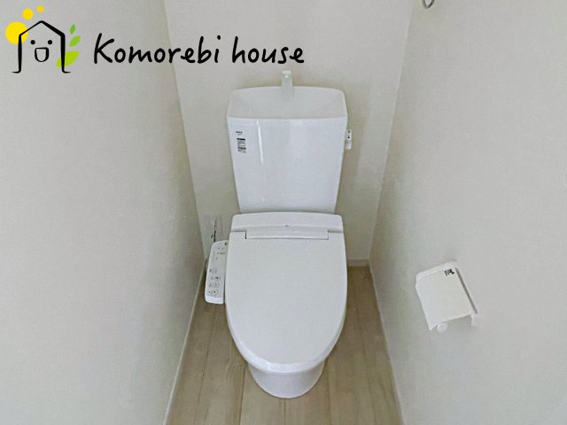 さいたま市見沼区南中丸　17期　新築一戸建て　KEIAI GRACE　02のトイレ|トイレです