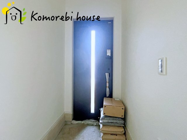 さいたま市見沼区南中丸　17期　新築一戸建て　KEIAI GRACE　02の玄関|毎日通る玄関はこちらです