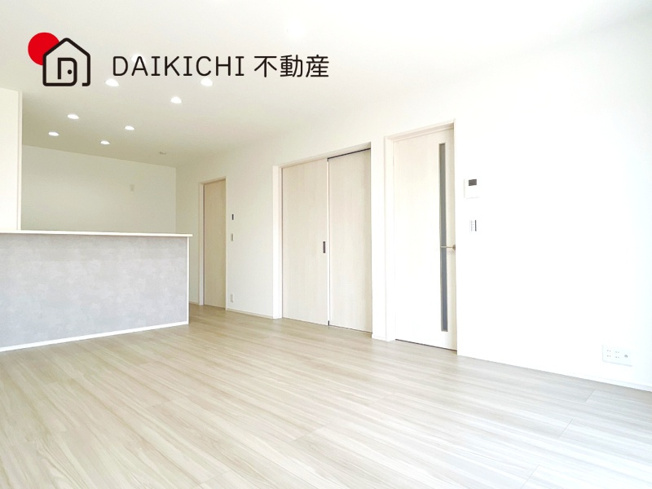 【居間・リビング】 | 羽生市大字上岩瀬　新築戸建　全12棟　5号棟