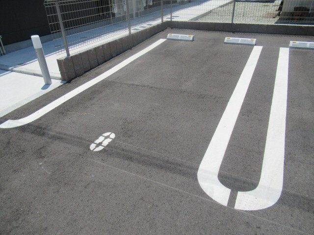 パインフォレスト浜の宮Ⅱの駐車場