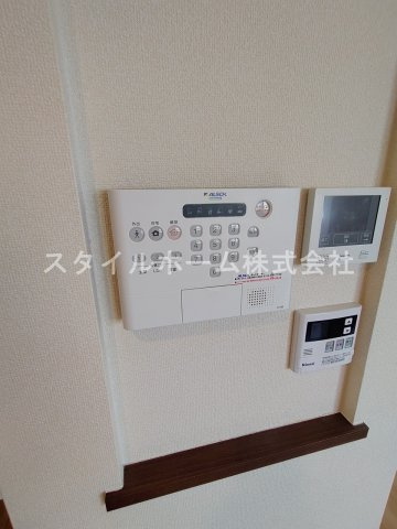 ソレーユ野路のセキュリティ|同建物内別部屋の写真です。