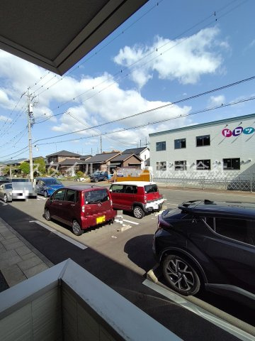 ソレーユ野路の展望|同建物内別部屋の写真です。