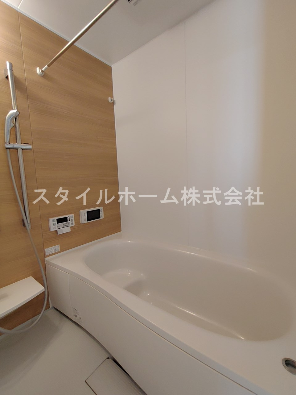 ソレーユ野路の浴室|同建物内別部屋の写真です。