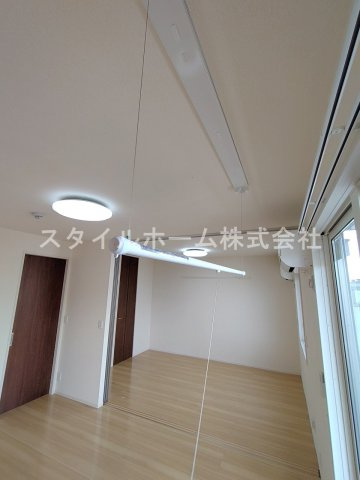 ソレーユ野路の内装|同建物内別部屋の写真です。