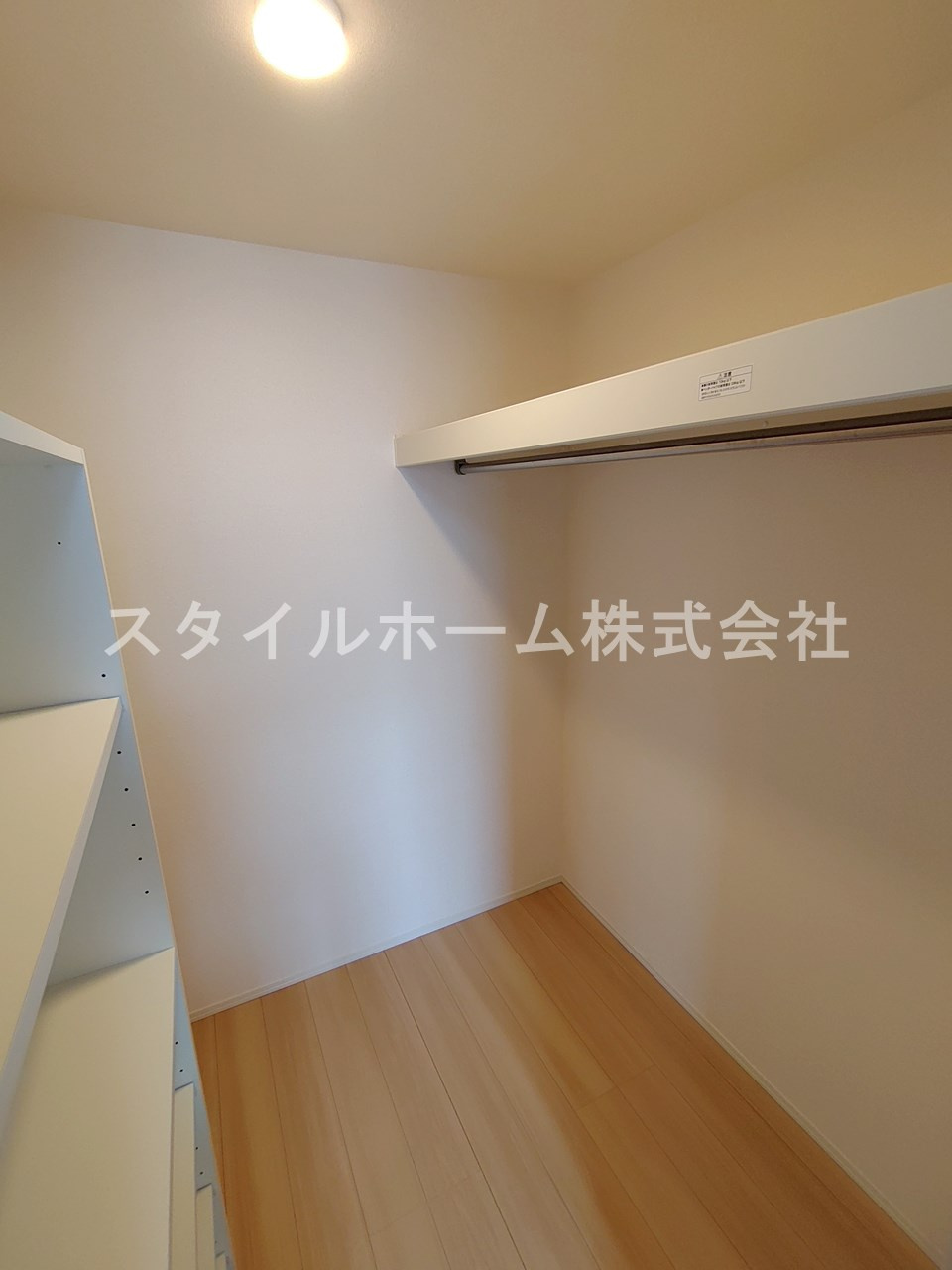 ソレーユ野路の収納|同建物内別部屋の写真です。