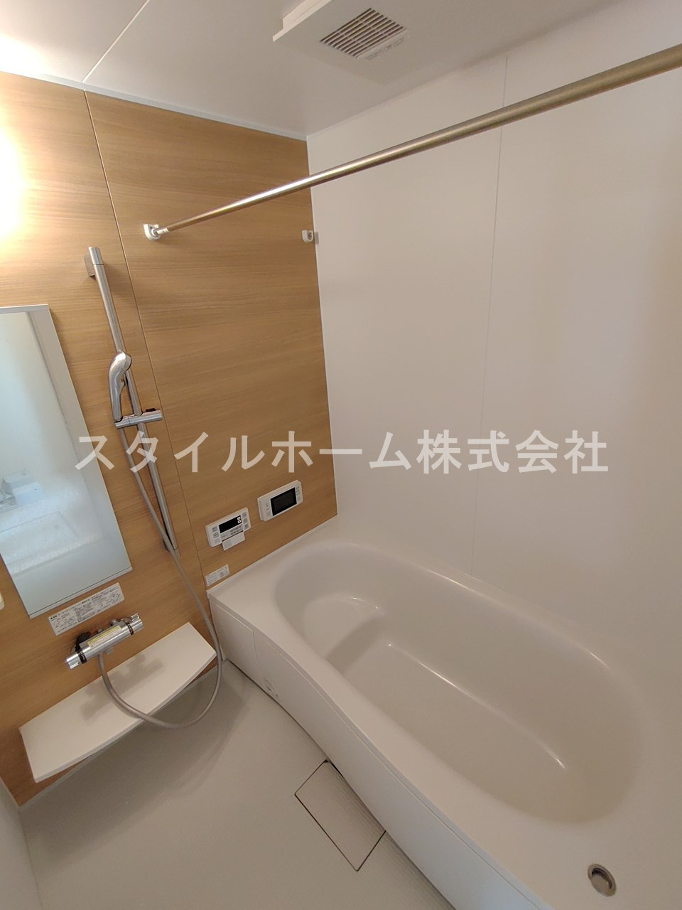 ソレーユ野路の浴室|同建物内別部屋の写真です。