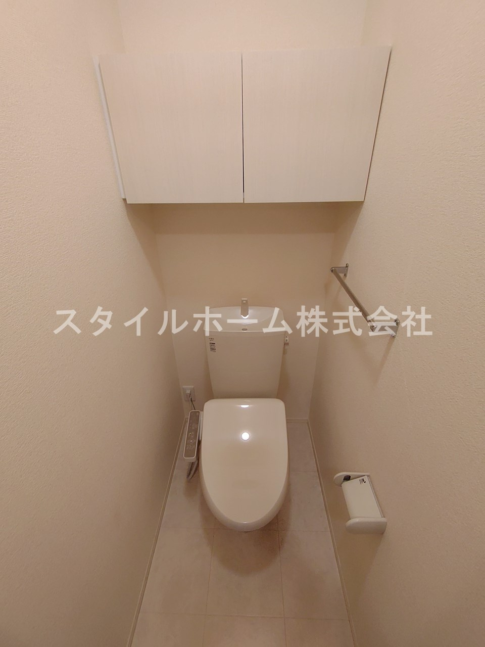 ソレーユ野路のトイレ|同建物内別部屋の写真です。