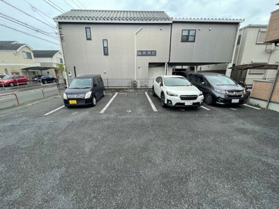 【駐車場】 | ロイヤルクレセント