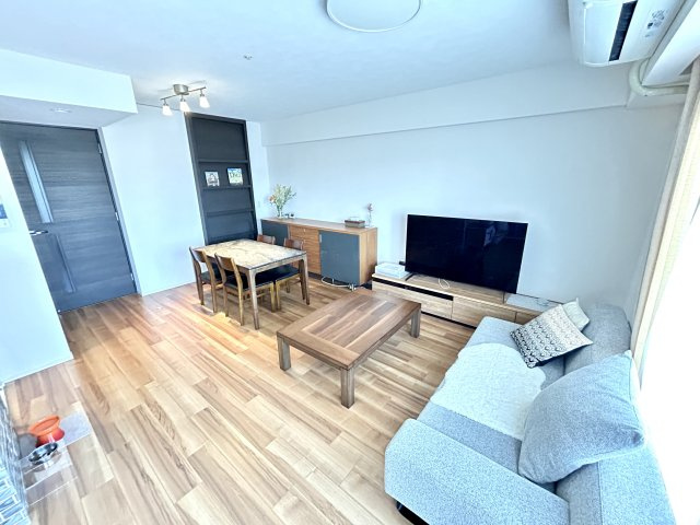 Brillia神戸学園都市の居間・リビング