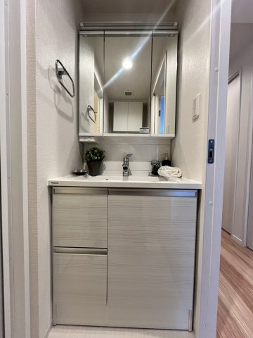 【独立洗面台】