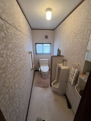 安富町名坂古民家のトイレ|落ち着いたトイレです