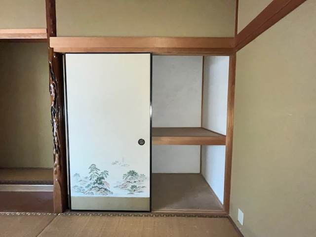 三日市町貸戸建の収納