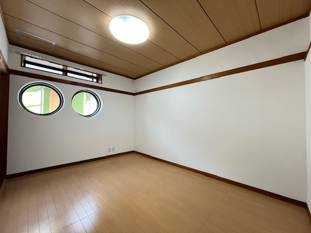 三日市町貸戸建の寝室