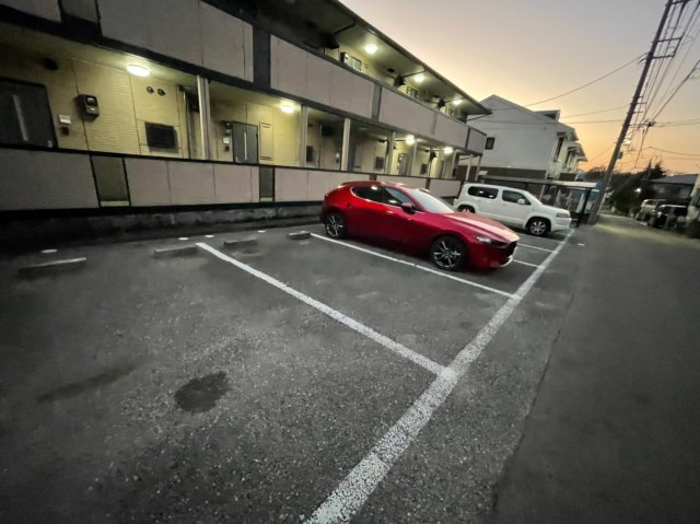 ドルフⅡの駐車場