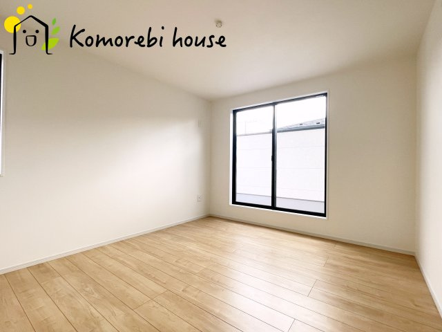 さいたま市見沼区南中丸　17期　新築一戸建て　KEIAI GRACE　03の寝室|使い勝手のいい寝室です