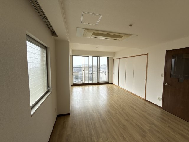 姫路市北新在家１丁目の賃貸マンションの居間・リビング