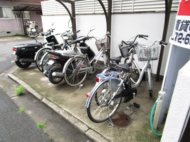 【駐車場】 | フローレスシャトー