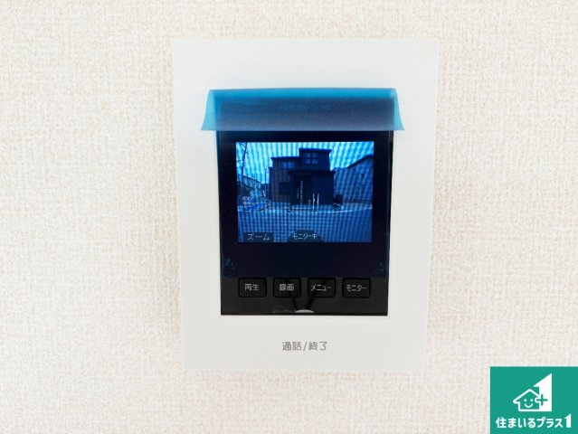 ●奈良市東九条町　第20期　新築一戸建ての防犯設備|カラーモニターインターホン！声だけでなく来訪者の姿や顔がモニターで確認できるので、小さなお子様がいらっしゃるご家庭でも安心できます！