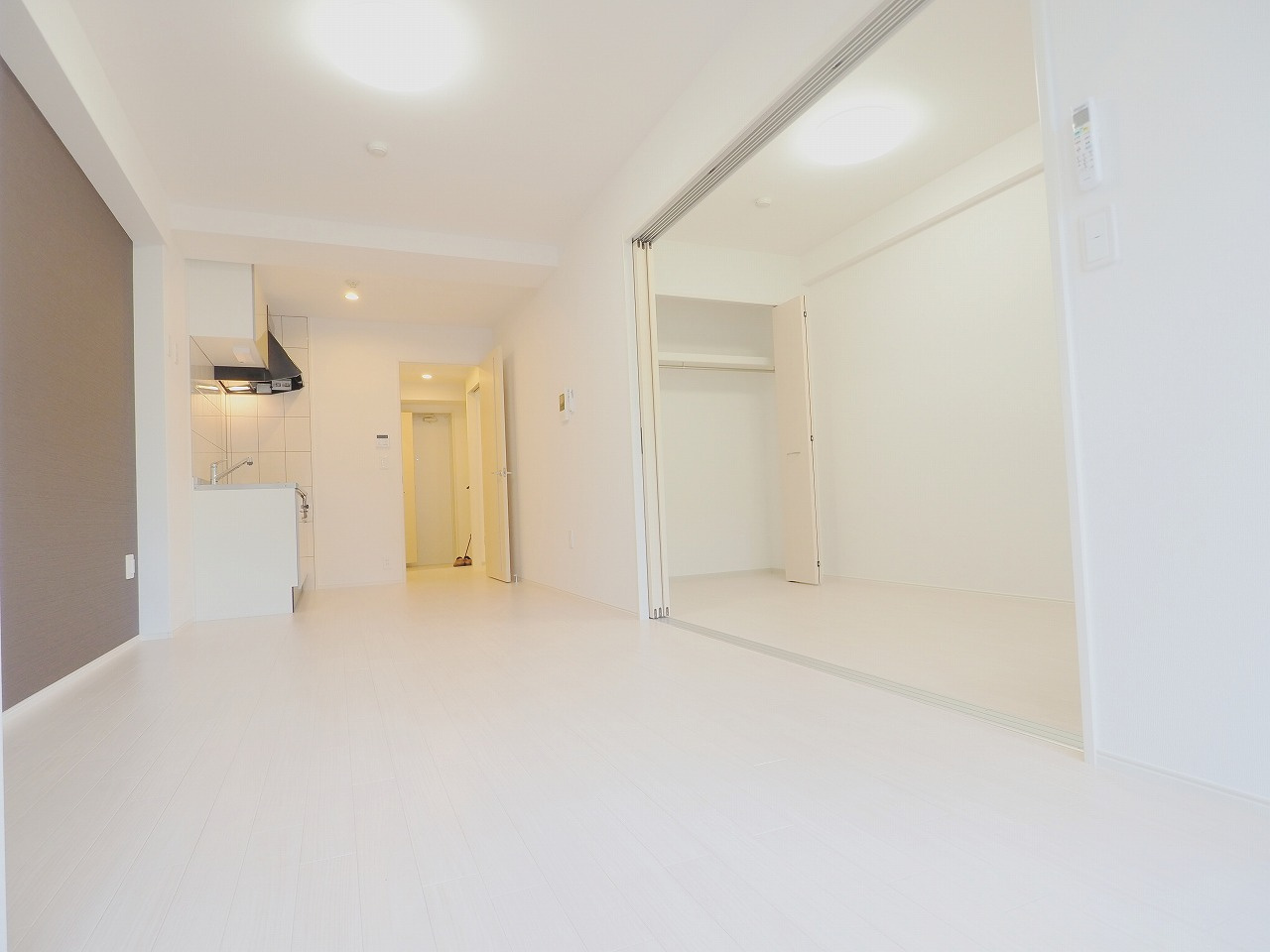 サニーフィールドの居間・リビング